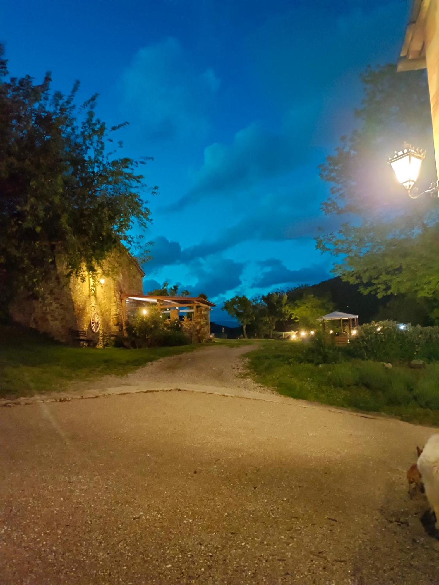 Locanda Di Alberi Borgo San Lorenzo Exterior photo