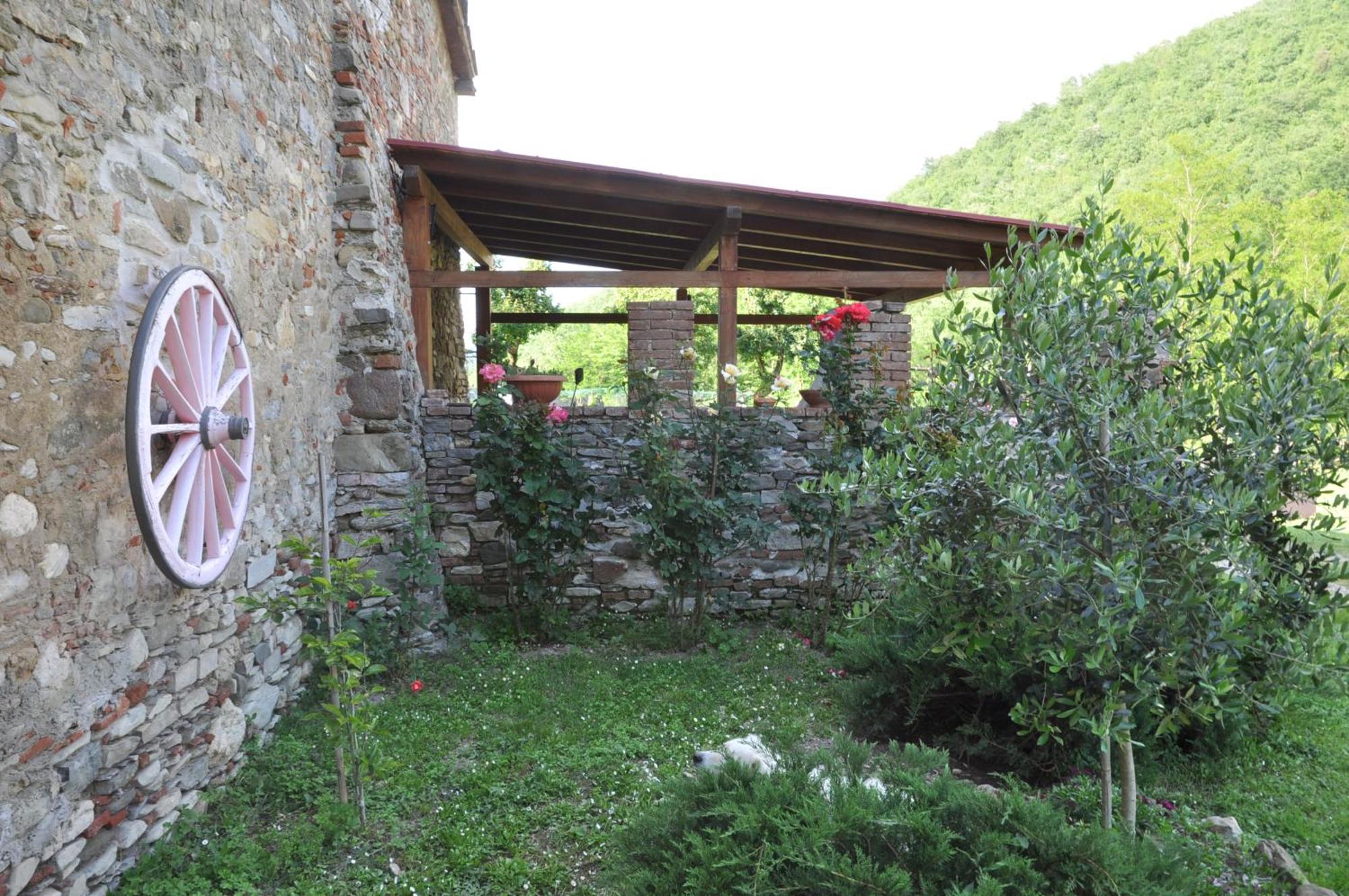 Locanda Di Alberi Borgo San Lorenzo Exterior photo